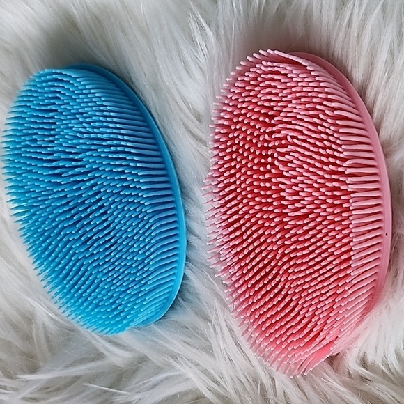 Blushly Cleansing and Exfoliating Body Brush with 4 Brush Heads NIB - Picture 7 of 7